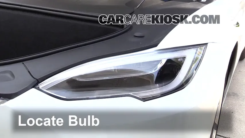 2017 Tesla S 90D Electric Éclairage Feu de jour (remplacer l'ampoule)